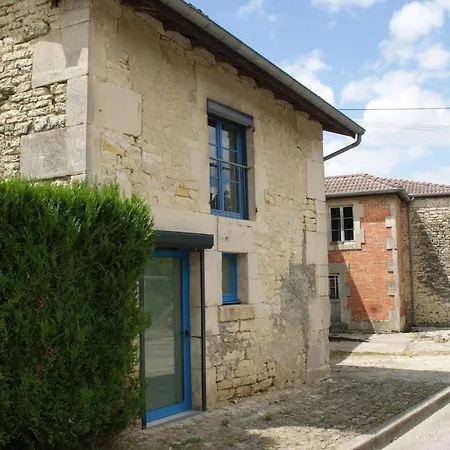 Casa de Férias Maison D'une Avec Wifi A Sur Saulx *